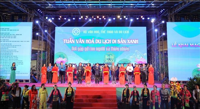 exhibition honours vietnam s cultural, natural heritage values picture 1