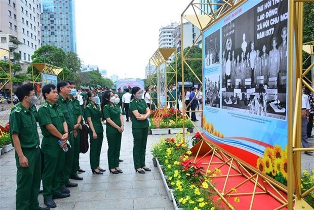 photo exhibition highlights late prime minister vo van kiet s life, career picture 1