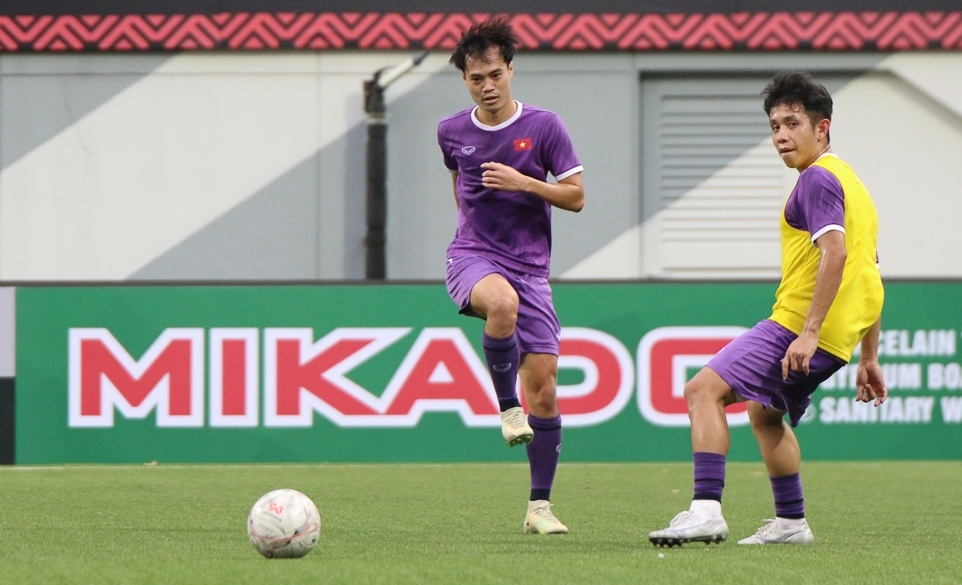 van hau tuoi nhu hoa trong buoi ren quan tren dat singapore hinh anh 7