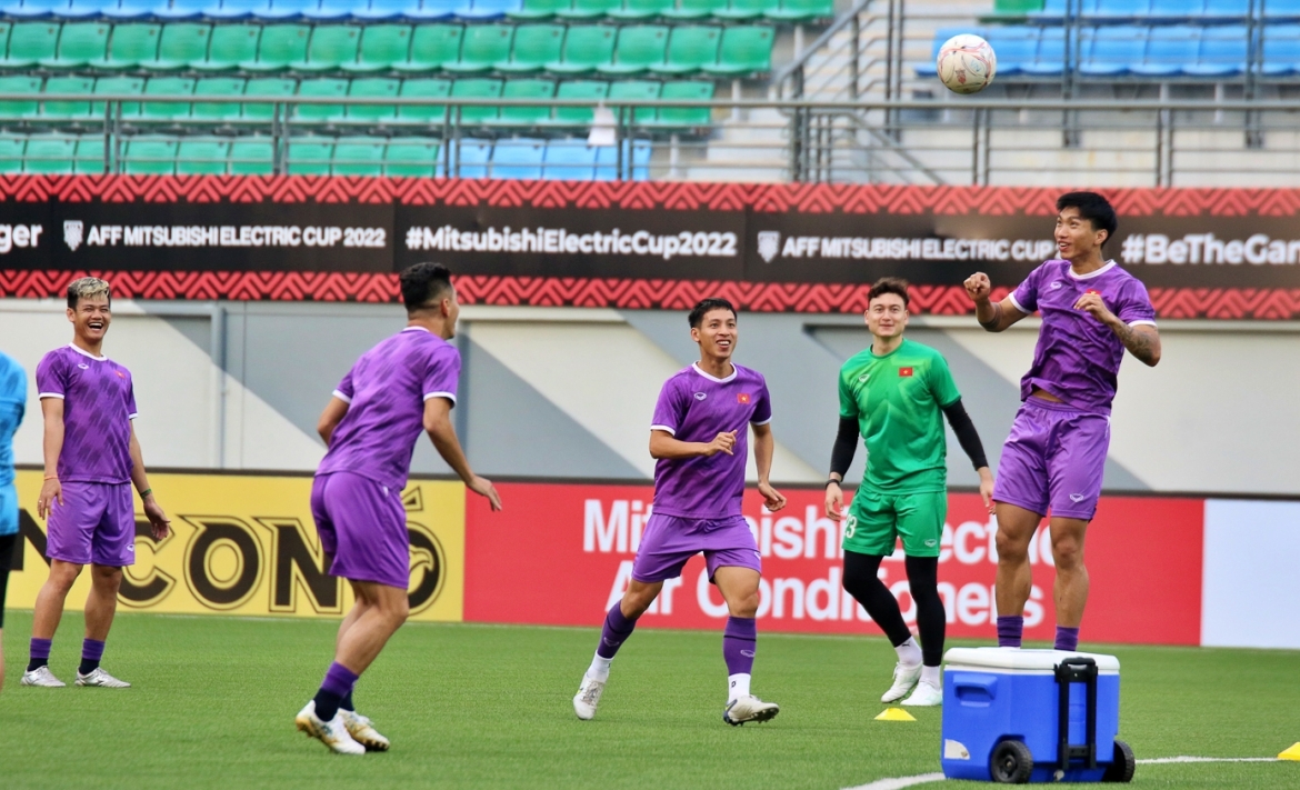 van hau tuoi nhu hoa trong buoi ren quan tren dat singapore hinh anh 8