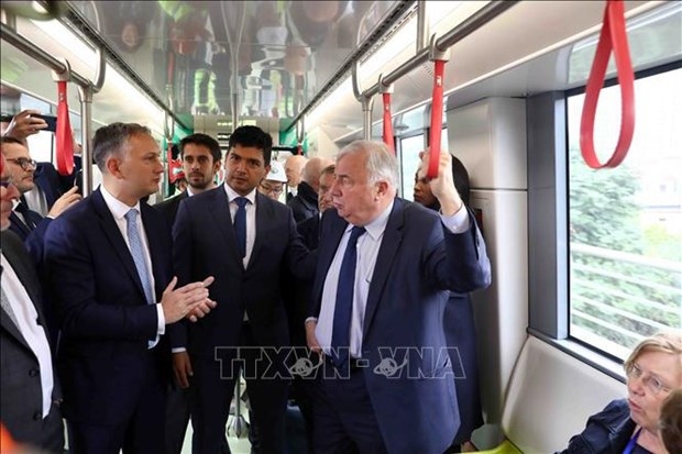 french senate leader visits nhon-hanoi station urban railway line picture 1 french senate leader visits nhon-hanoi station urban railway line picture 1
