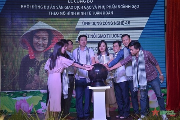 vietnam s first trading floor on rice and rice by-products launched picture 1