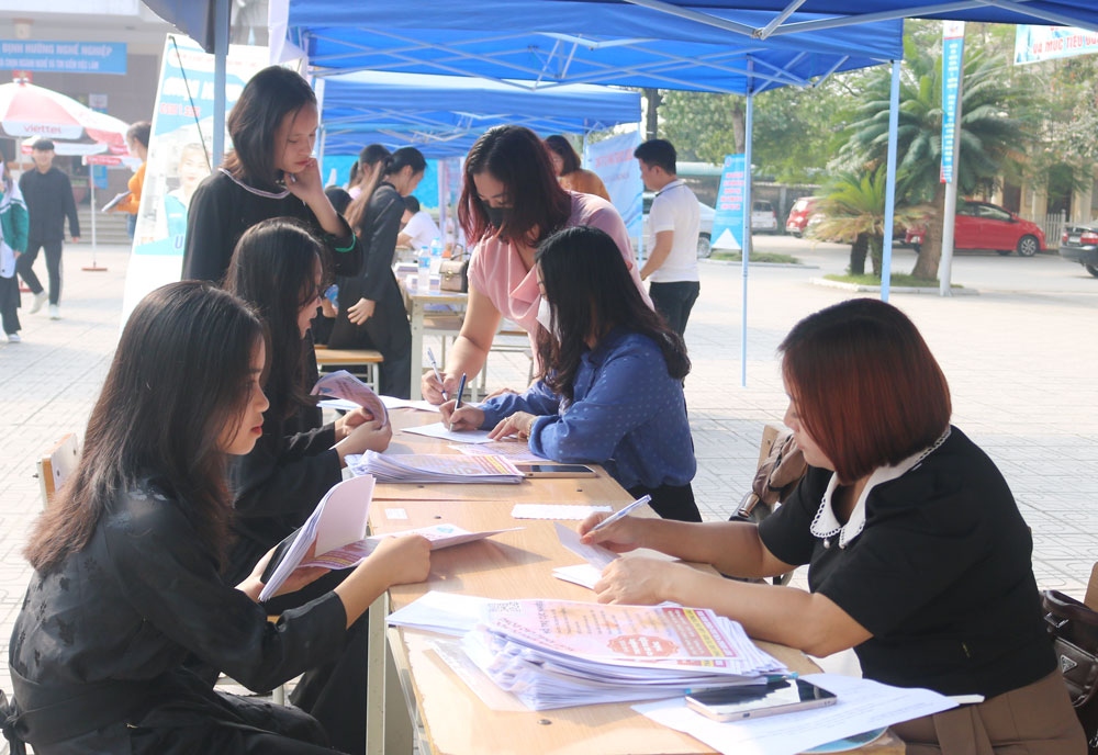 thai nguyen day manh ung dung cntt trong ket noi viec lam hinh anh 1