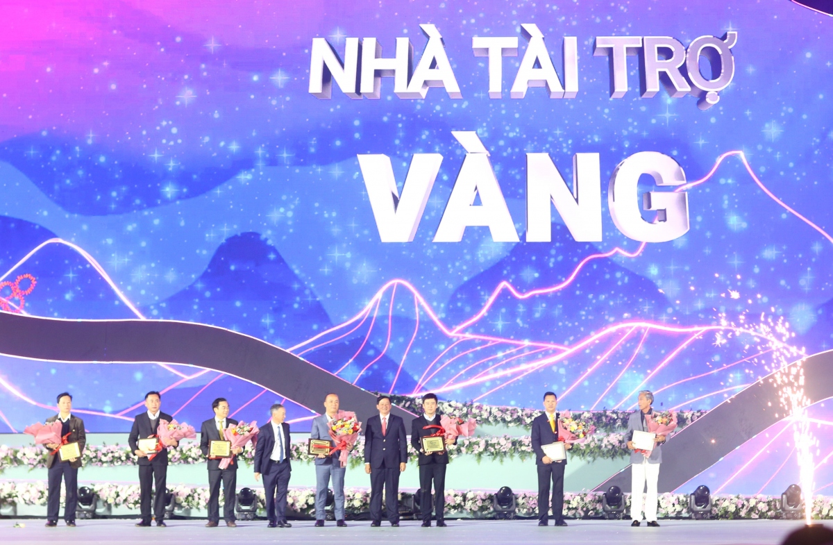 tan A Dai thanh la nha tai tro vang cho festival hoa Da lat lan thu ix nam 2022 hinh anh 4