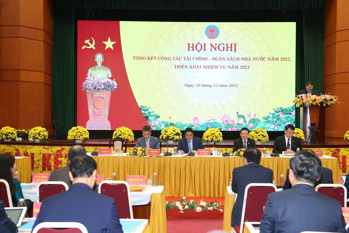 Thu ngân sách nhà nước năm 2022 vượt gần 20% so với dự toán