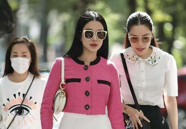 Chuyện showbiz: Diệp Lâm Anh suy sụp vì mất quyền nuôi con trai