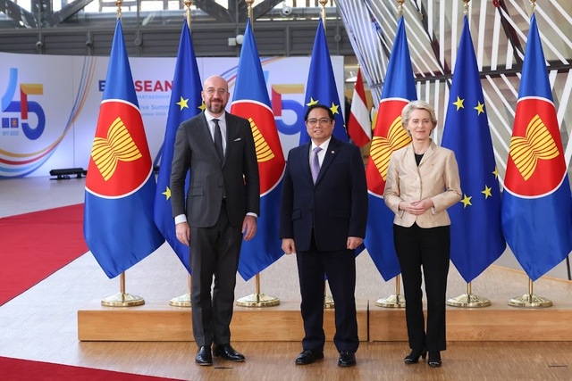 vietnamese pm attends eu-asean commemorative summit in brussels picture 1