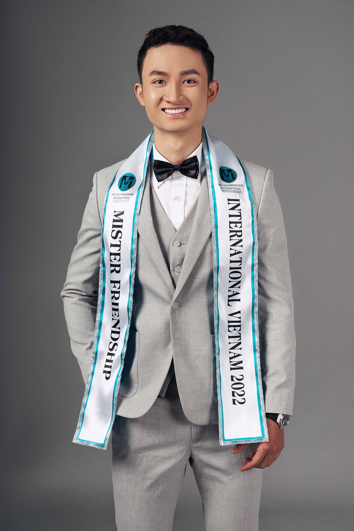 hoang viet an competes at mister friendship 2022 picture 1