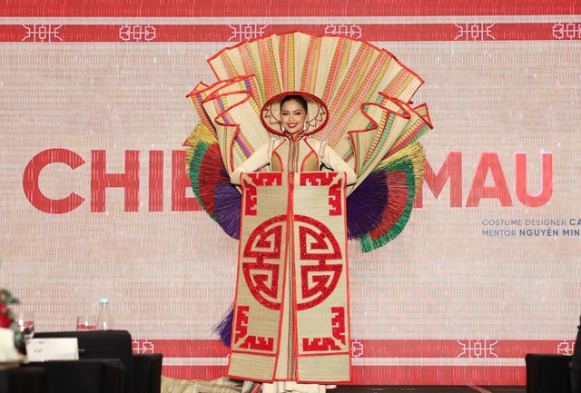 vietnamese national costume for miss universe 2022 announced picture 1