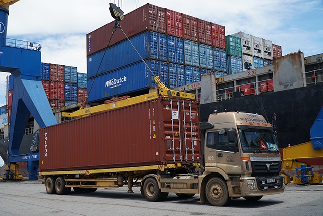 Nâng cao năng lực cạnh tranh và phát triển dịch vụ logistics Việt Nam