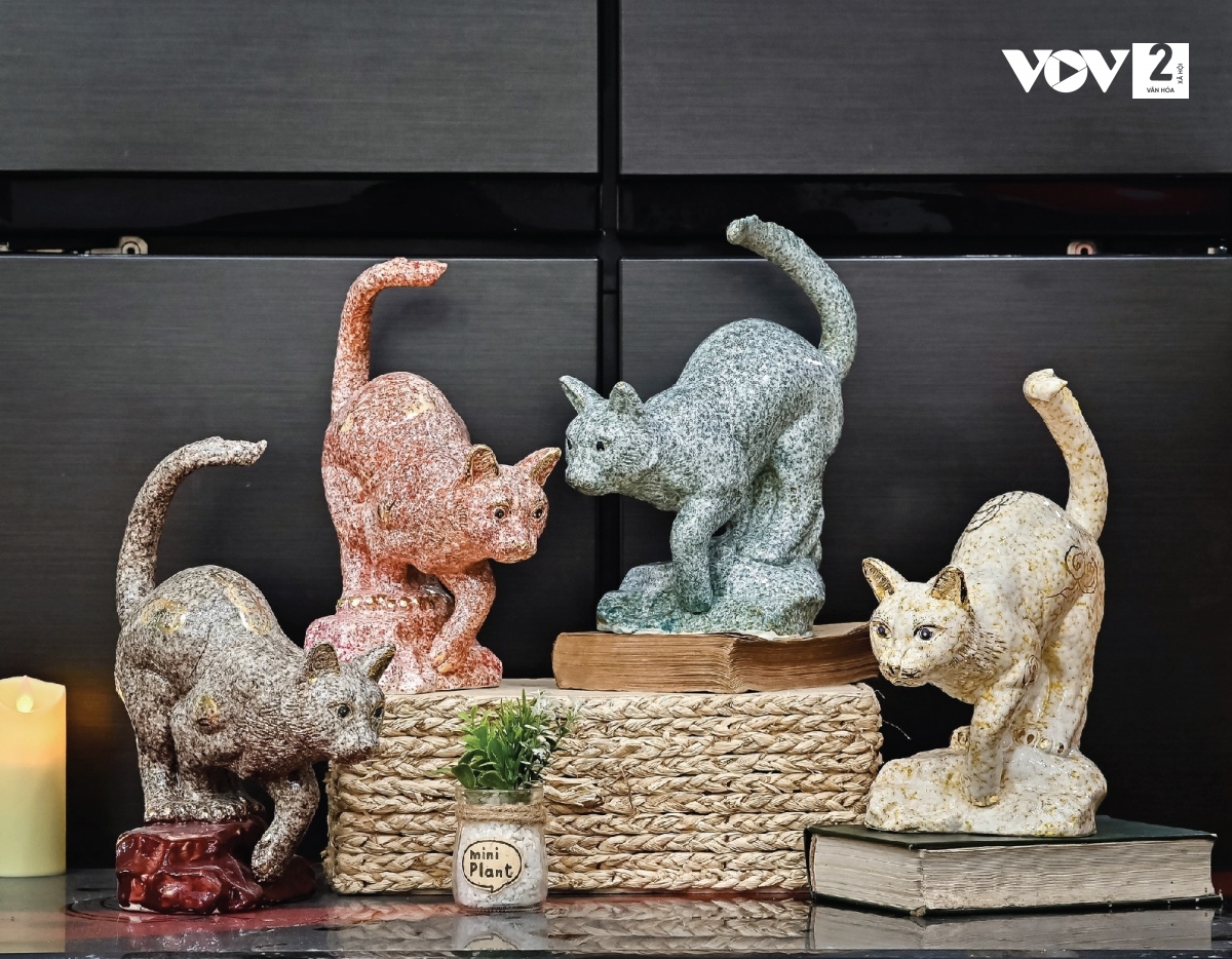 cat-shaped ceramics in bat trang village available ahead of tet picture 10