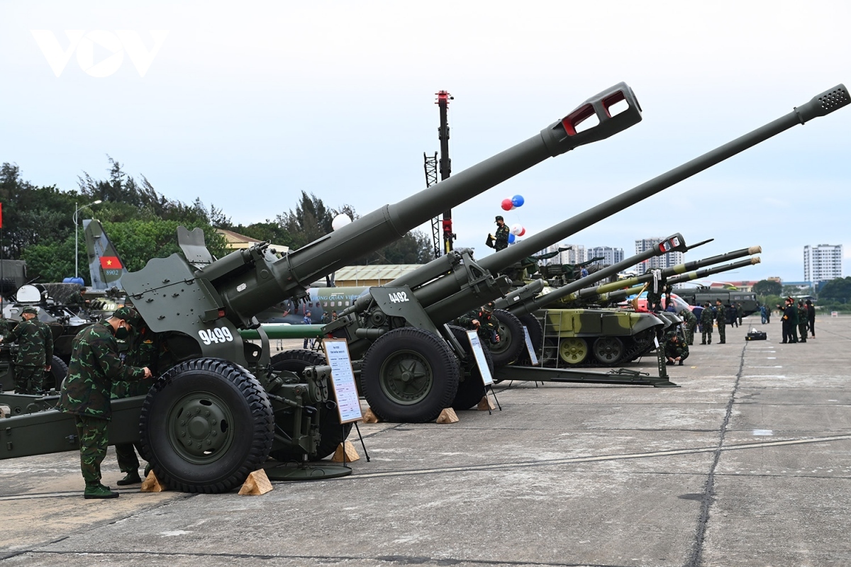 modern vietnamese military weapons exhibited at defence expo picture 14