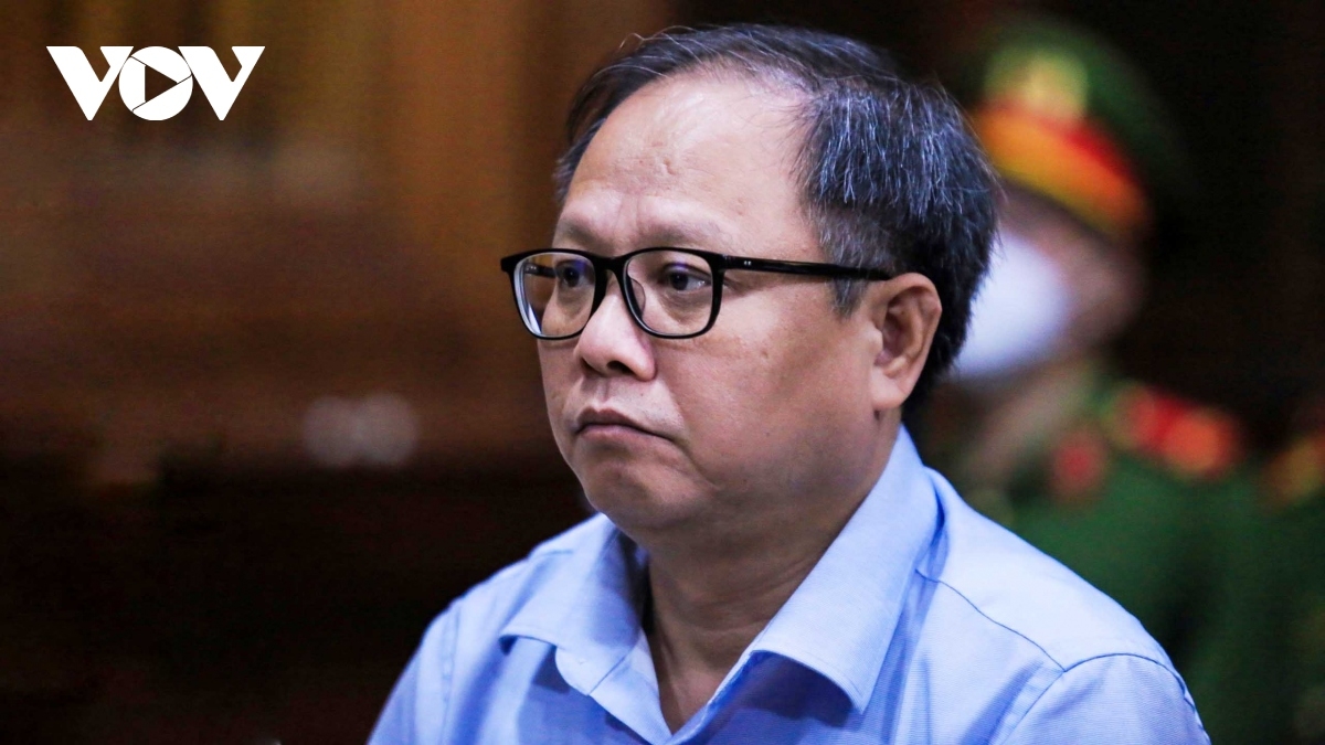 nhiều cựu quan chức thuộc diện trung ương quản lý bị đưa ra xét xử năm 2022 hình ảnh 12 nhieu cuu quan chuc thuoc dien trung uong quan ly bi dua ra xet xu nam 2022 hinh anh 12
