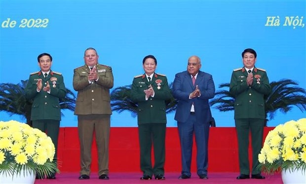 vietnamese army officer honoured with cuban orders picture 1