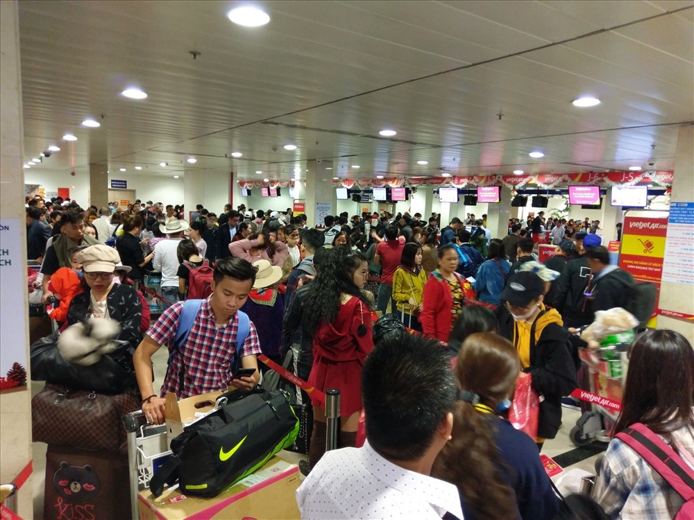 air fares rise in build up to tet holiday picture 1