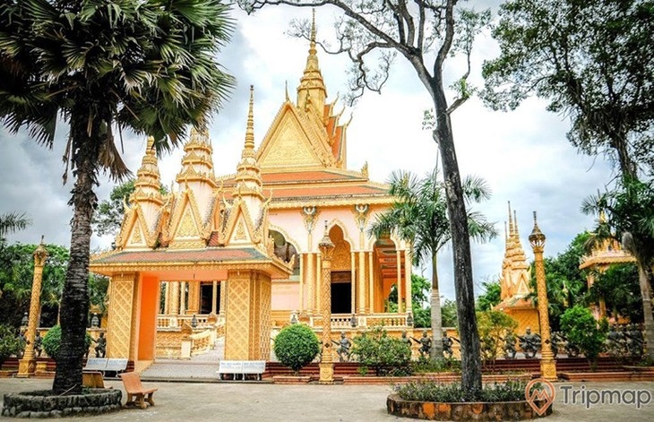 a majestic pagoda in tra vinh province picture 1