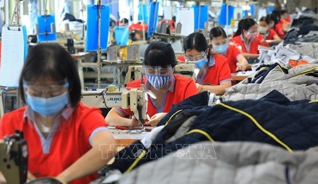 labour unions prioritise supporting workers on tet picture 1