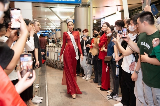 ngoc chau heads to us for miss universe 2022 picture 4