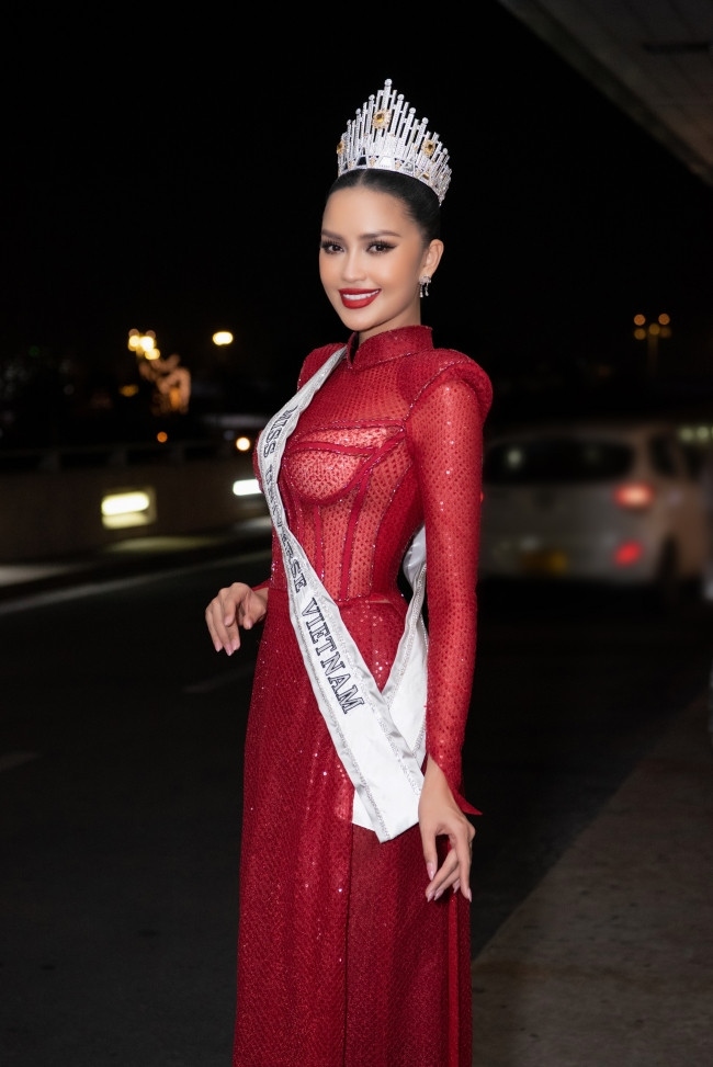 ngoc chau heads to us for miss universe 2022 picture 7