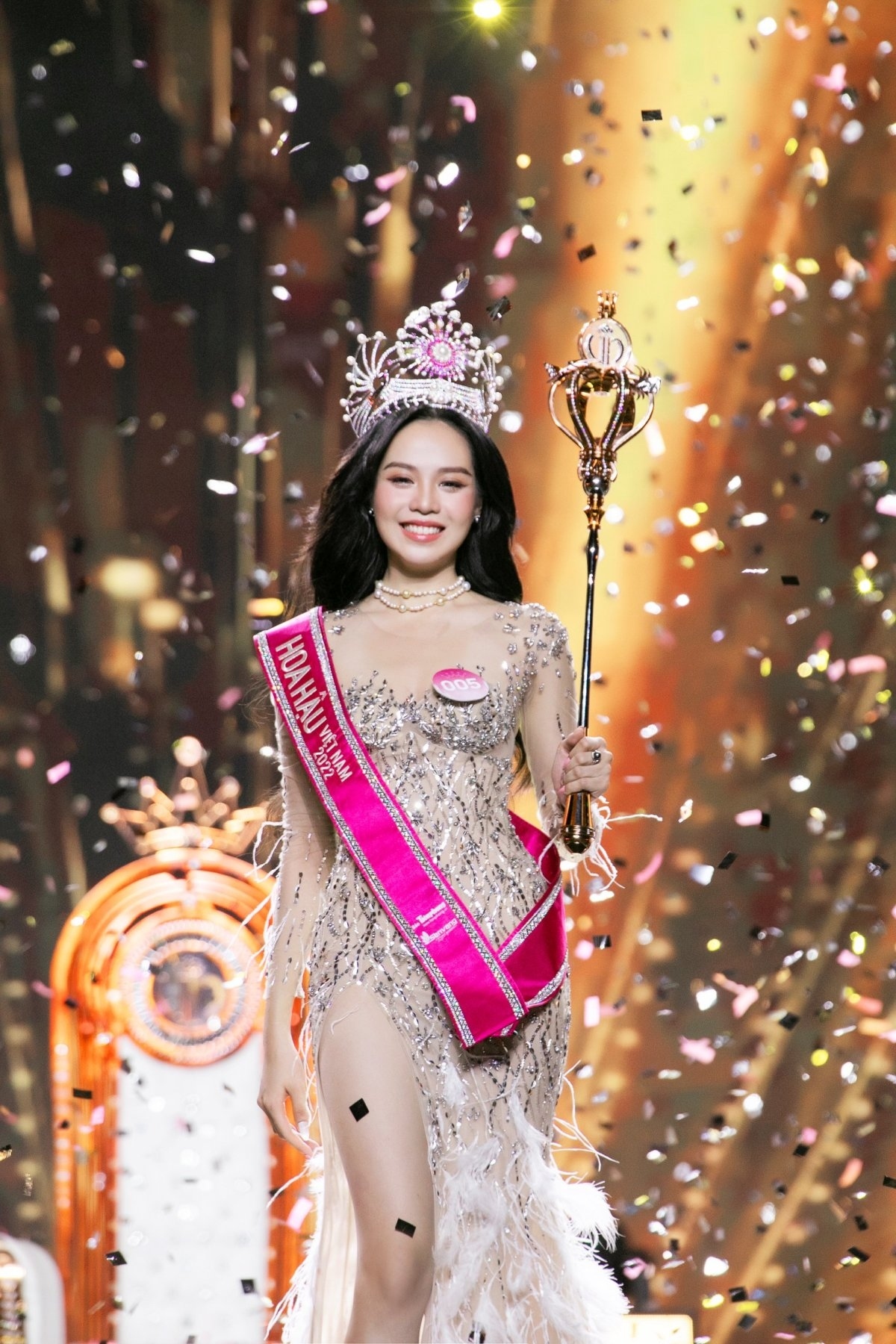 thanh thuy crowned miss vietnam to become 11th beauty queen of 2022 picture 1