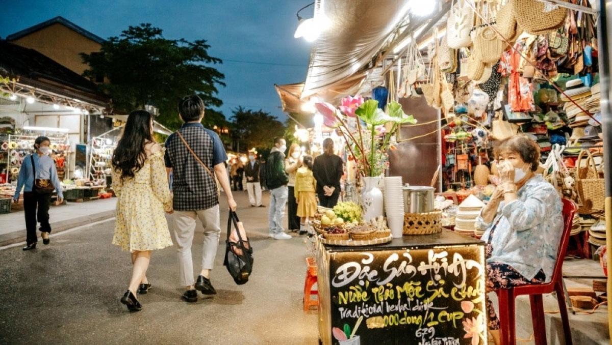 Tourists visiting Quang Nam skyrocket compared to 2021