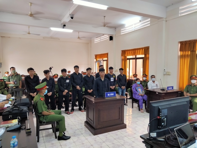 Bắt cóc con nợ về giao cho chủ nợ, 9 bị cáo lĩnh 174 năm tù 