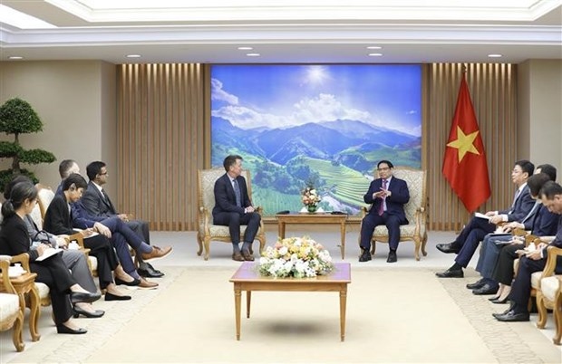 pm applauds nike s contributions to vietnamese economy picture 1