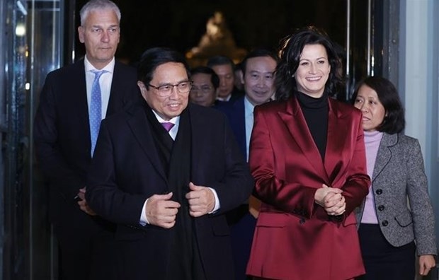 pm pham minh chinh meets senate president, princess of belgium picture 1