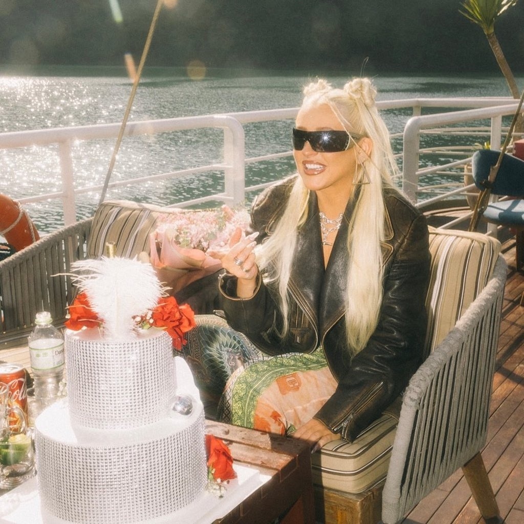 christina aguilera celebrates 42nd birthday in ha long bay picture 1
