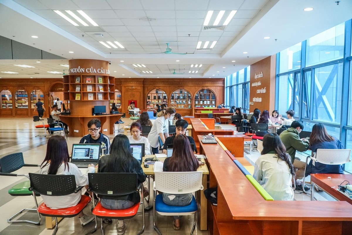 khám phá thư viện 11 triệu usd của trường Đại học kinh tế quốc dân hình ảnh 3 kham pha thu vien 11 trieu usd cua truong Dai hoc kinh te quoc dan hinh anh 3