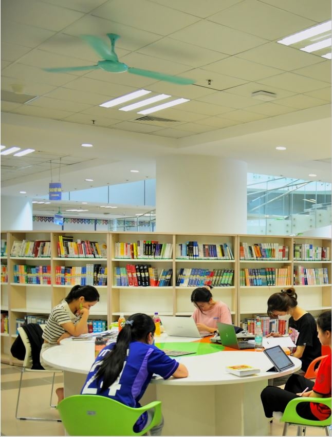 khám phá thư viện 11 triệu usd của trường Đại học kinh tế quốc dân hình ảnh 5 kham pha thu vien 11 trieu usd cua truong Dai hoc kinh te quoc dan hinh anh 5