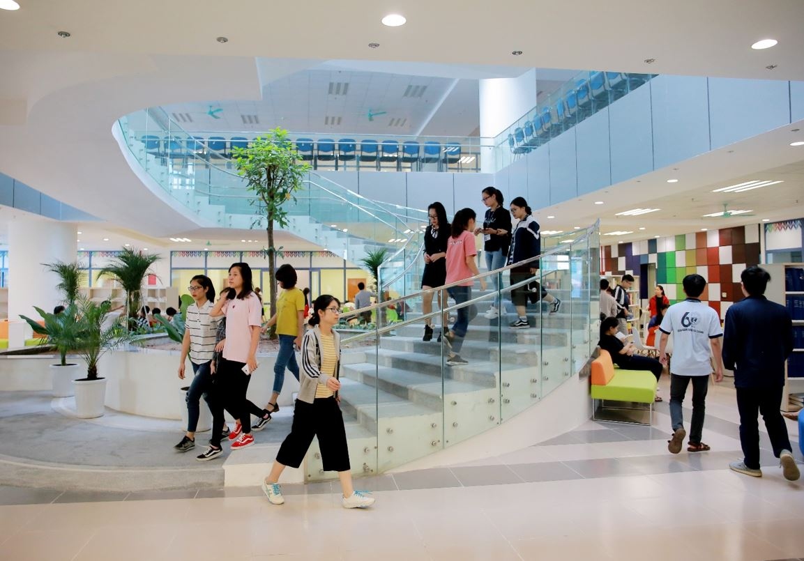 khám phá thư viện 11 triệu usd của trường Đại học kinh tế quốc dân hình ảnh 2 kham pha thu vien 11 trieu usd cua truong Dai hoc kinh te quoc dan hinh anh 2