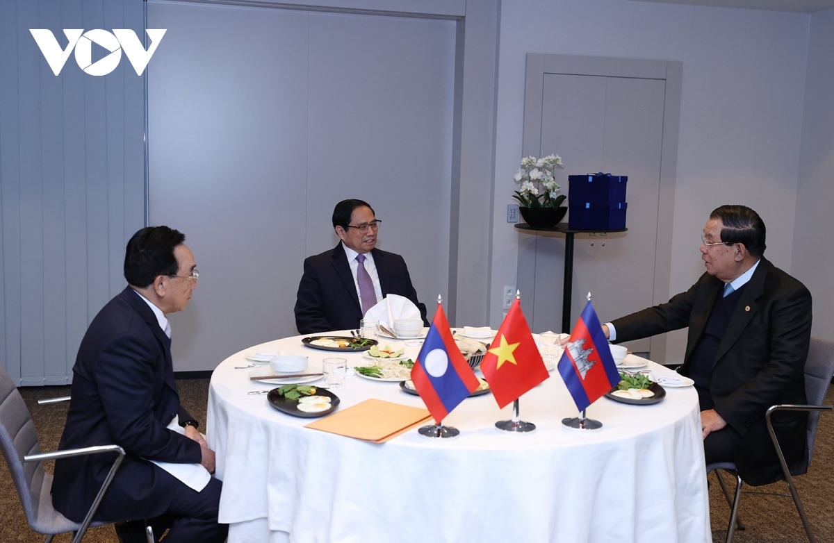 vietnamese, lao, cambodian pms meet in belgium picture 1 vietnamese, lao, cambodian pms meet in belgium picture 1