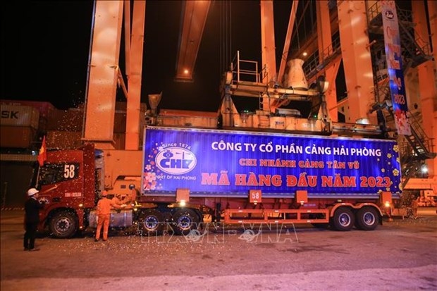 first cargo welcomed in hai phong, da nang picture 1