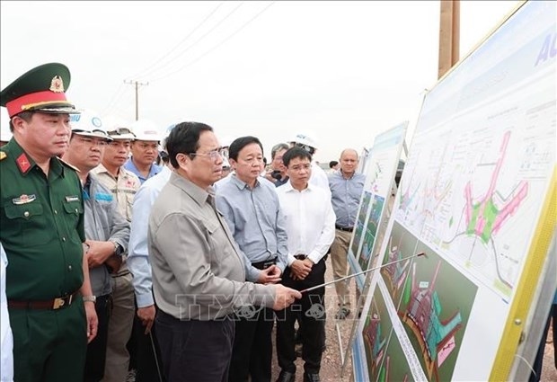 problems must be settled for long thanh airport construction pm picture 1
