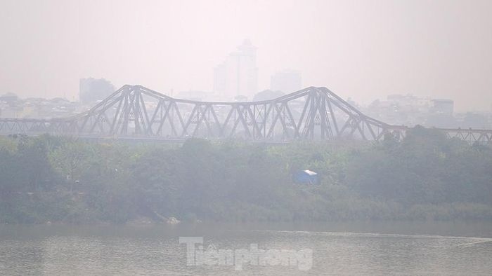 air quality worsens as thick haze descends on hanoi picture 1