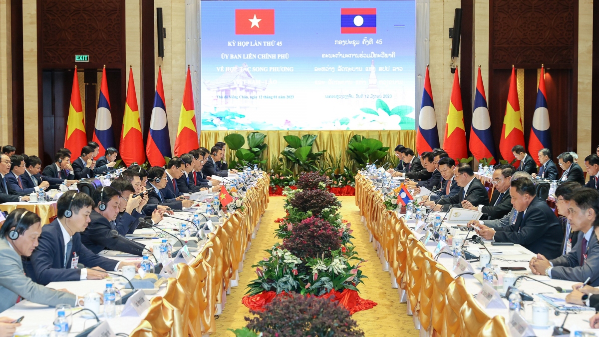 Thủ tướng hai nước Việt Nam và Lào chủ trì kỳ họp 45 Ủy ban Liên ...