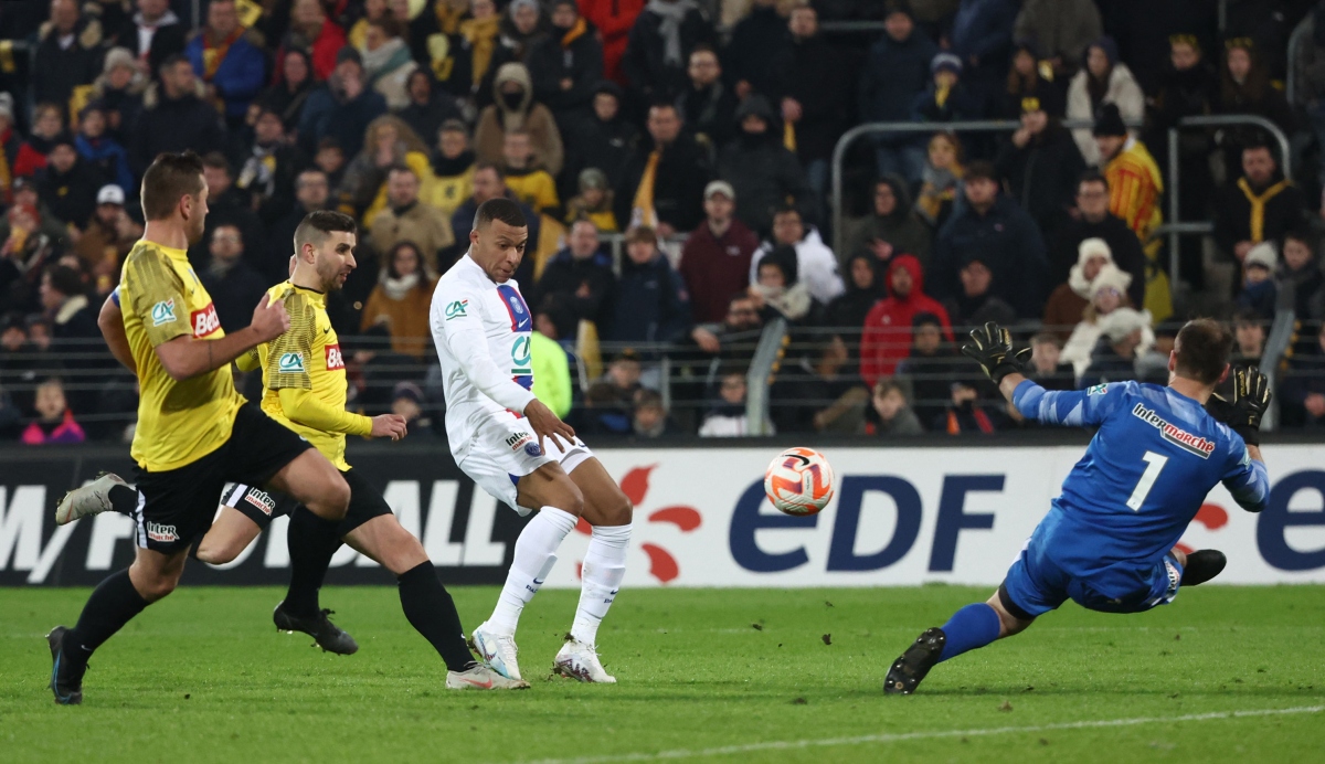 psg dai thang, mbappe di vao lich su trong ngay messi vang mat hinh anh 6