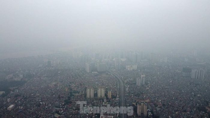 air quality worsens as thick haze descends on hanoi picture 2