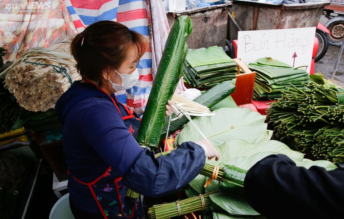 cho la dong lau doi nhat ha noi nhon nhip tu sang den toi hinh anh 3