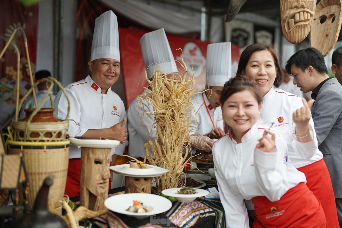 over 100 international dishes introduced at vietnam f b festival picture 3