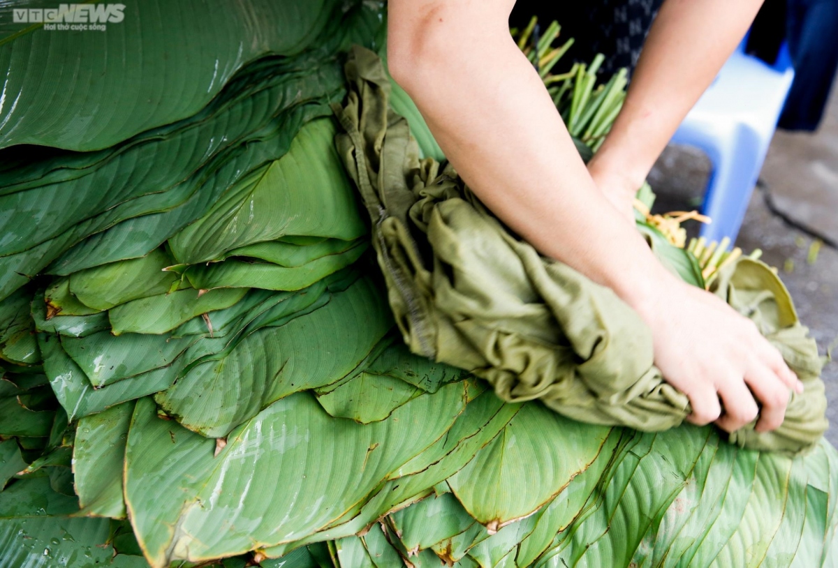 cho la dong lau doi nhat ha noi nhon nhip tu sang den toi hinh anh 4