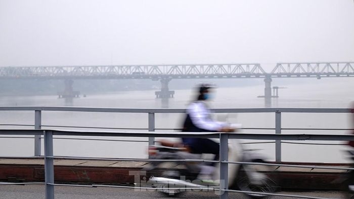 air quality worsens as thick haze descends on hanoi picture 7