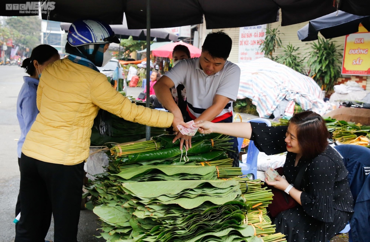 cho la dong lau doi nhat ha noi nhon nhip tu sang den toi hinh anh 8