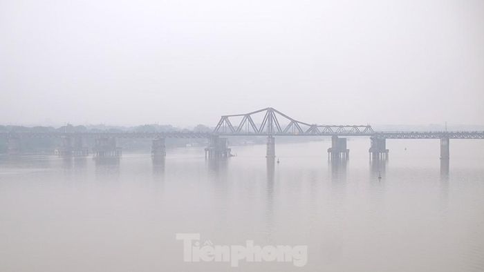 air quality worsens as thick haze descends on hanoi picture 9