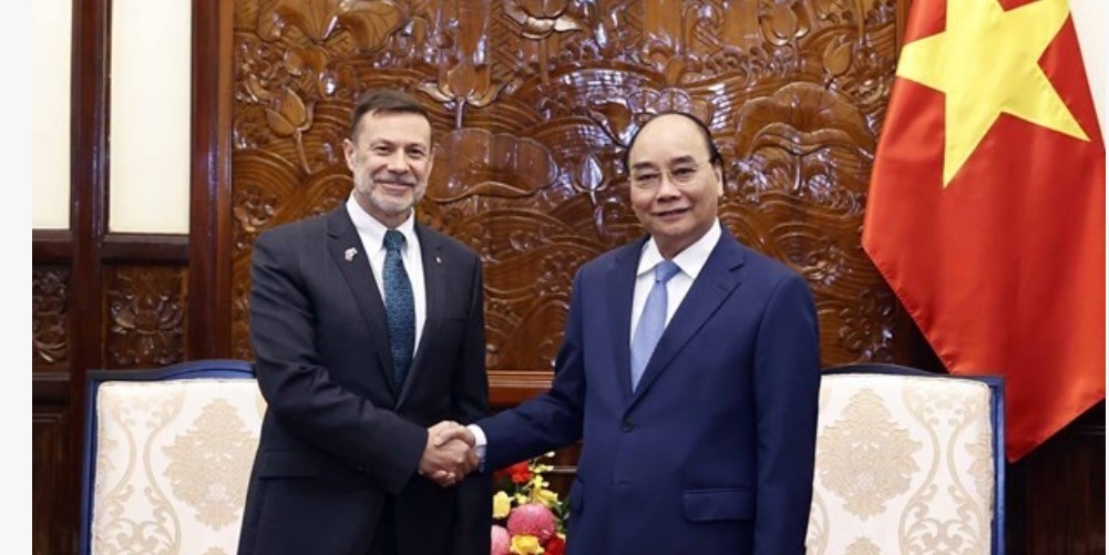 foreign ambassadors positive on relations with vietnam in 2023 picture 1