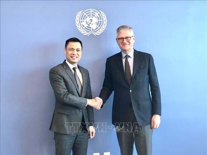 Effective Vietnamese participation in peacekeeping operations praised