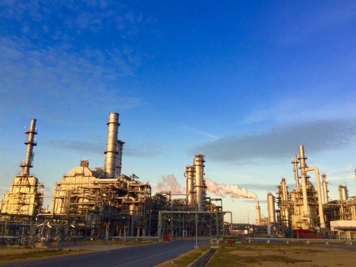 largest oil refinery scales down production due to technical breakdown picture 1