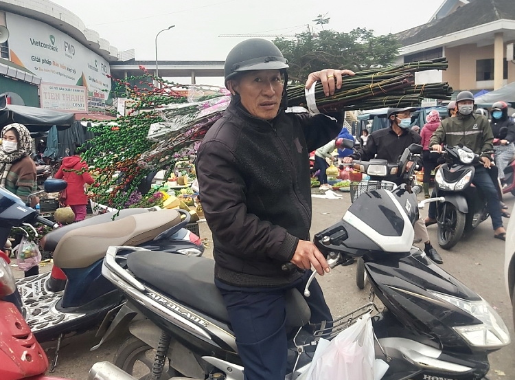 cho 30 tet o quang binh suc mua tang cao, gia tang nhe hinh anh 1