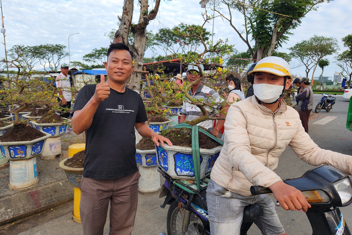 hoa, cay canh ngay tet van nguoi ban, chuc nguoi mua hinh anh 2